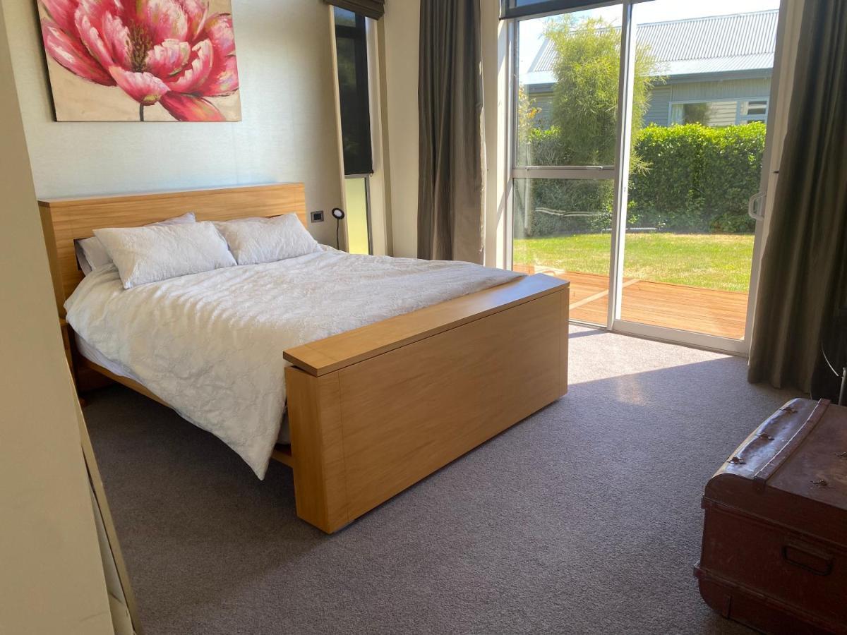 Luxury On Howden Te Anau Exterior photo